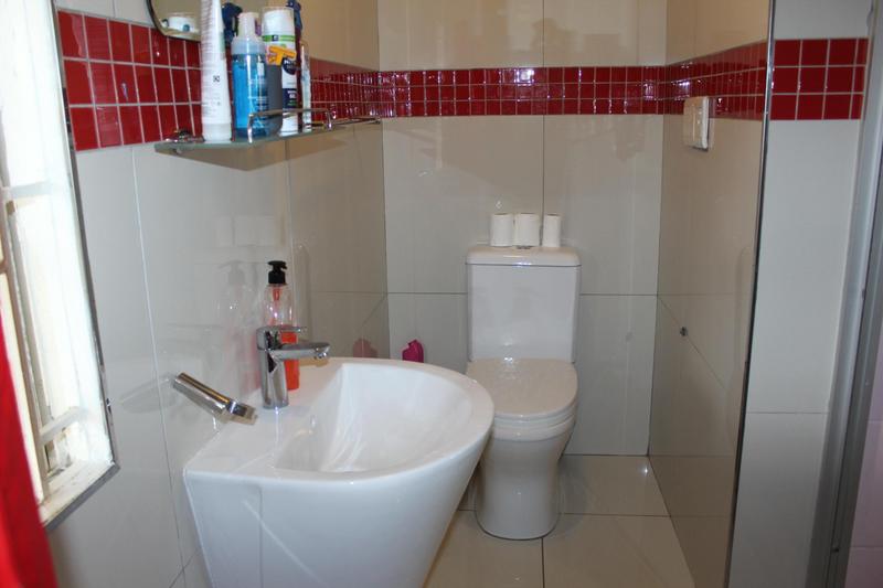 2 Bedroom Property for Sale in Ruyterwacht Western Cape